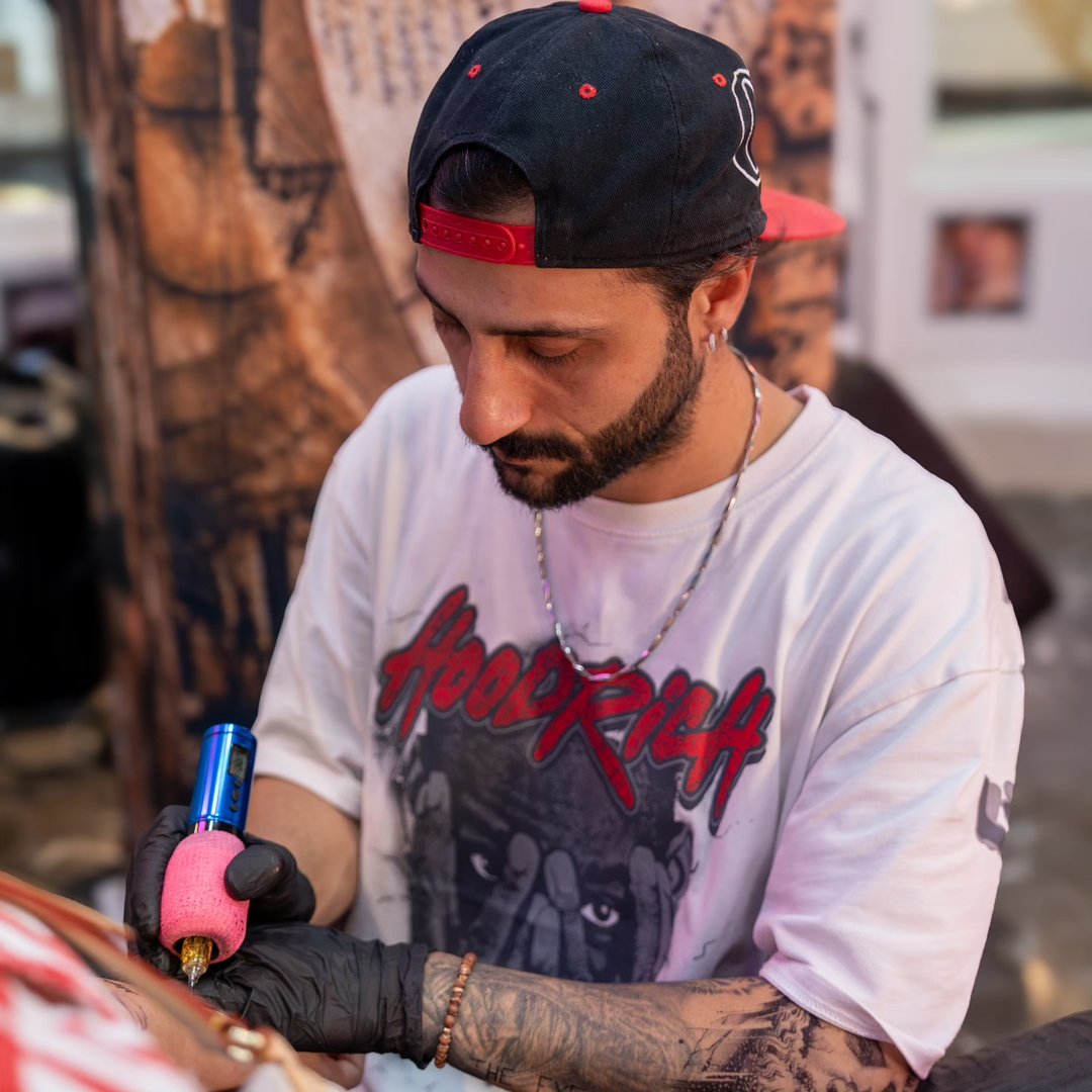 Portrait of resident artist Ömer